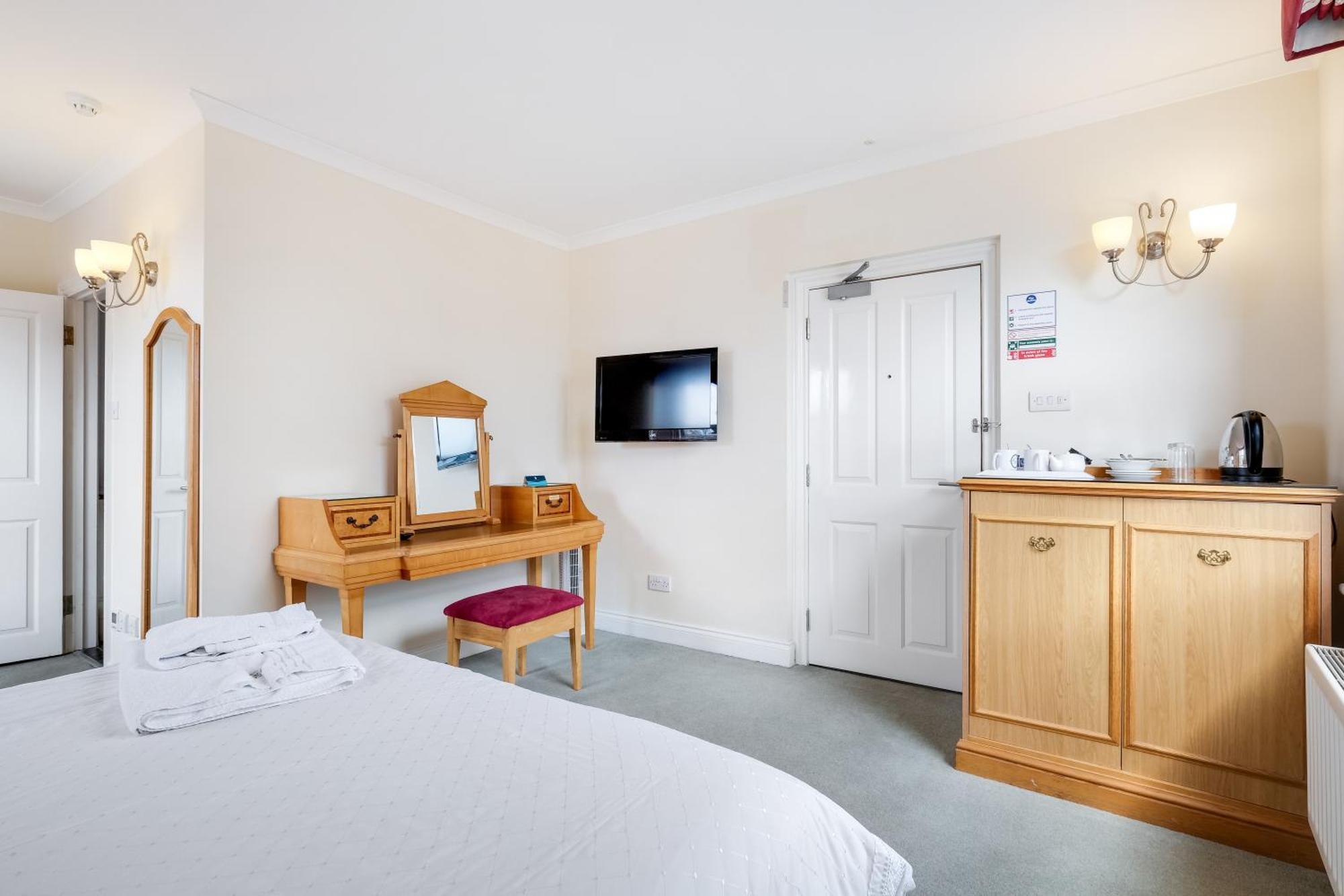 Charles House - Windsor Castle Hotel Eksteriør billede