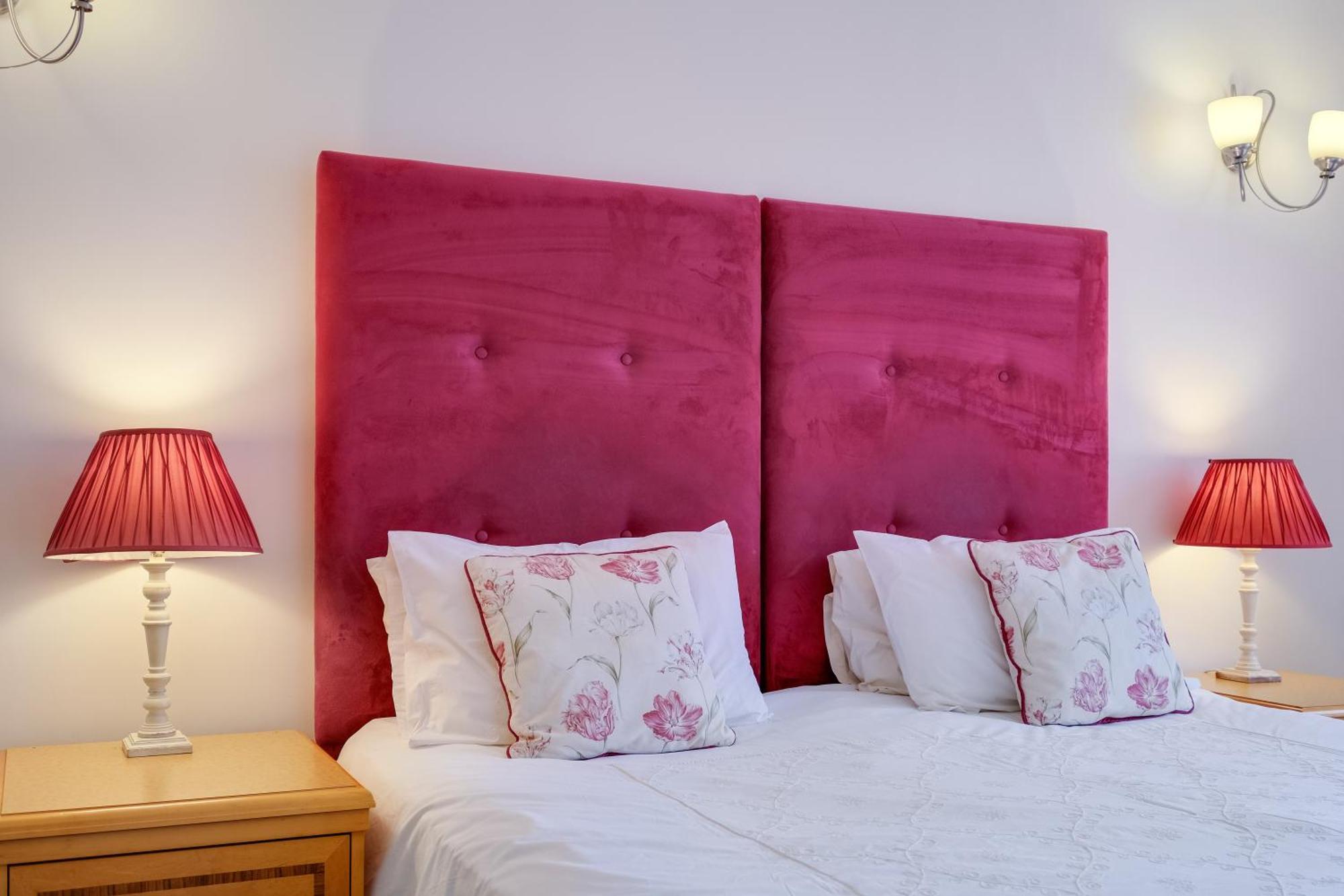 Charles House - Windsor Castle Hotel Eksteriør billede