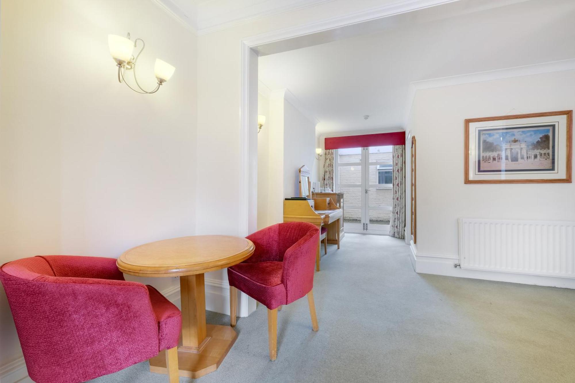 Charles House - Windsor Castle Hotel Eksteriør billede