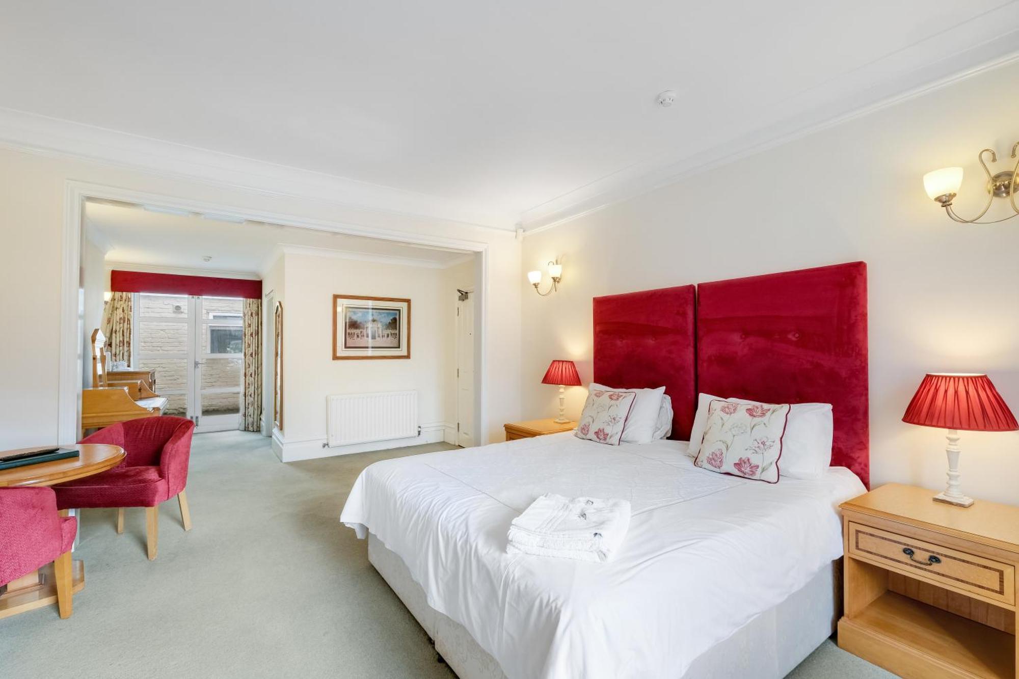 Charles House - Windsor Castle Hotel Eksteriør billede