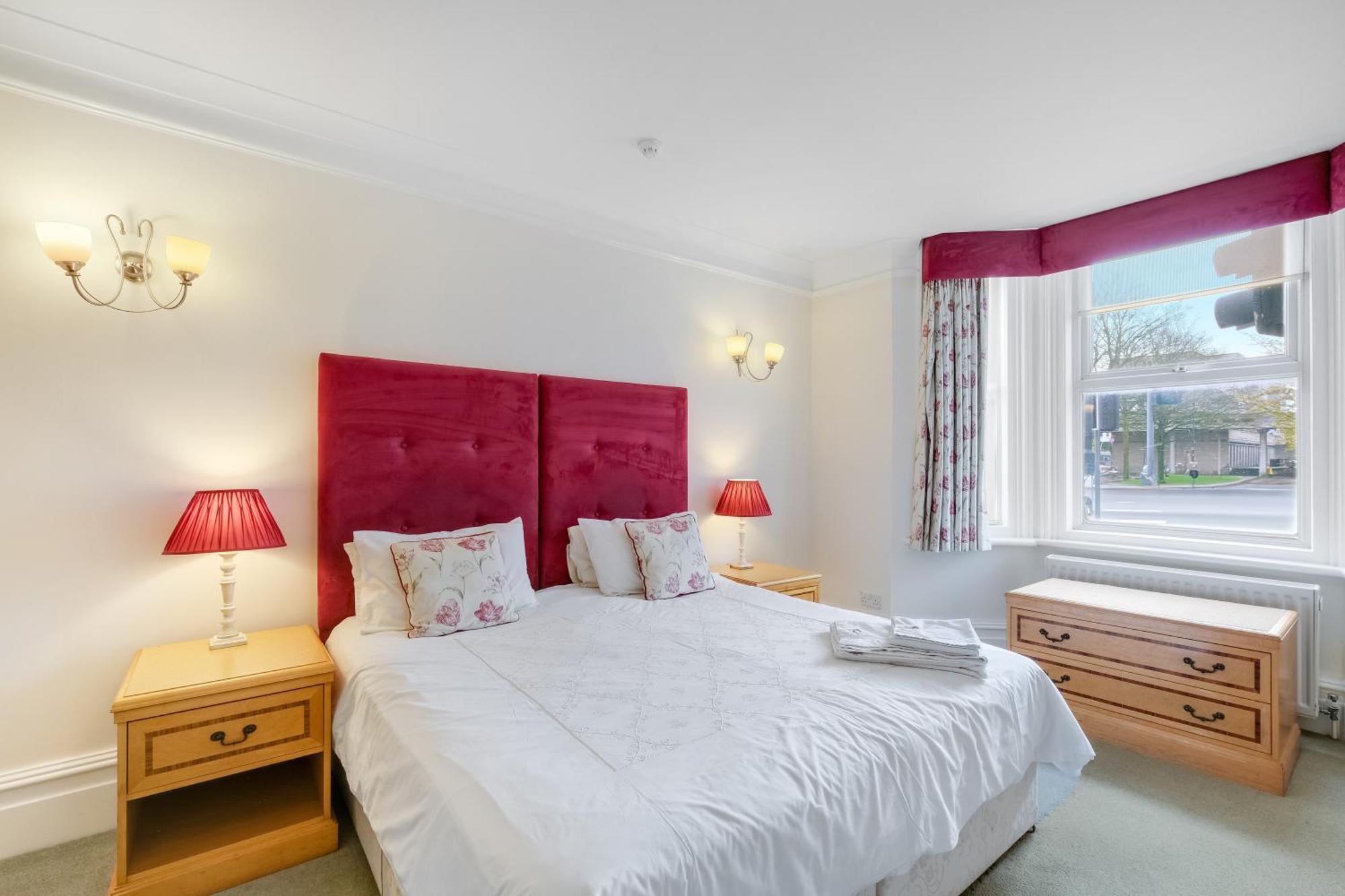 Charles House - Windsor Castle Hotel Eksteriør billede