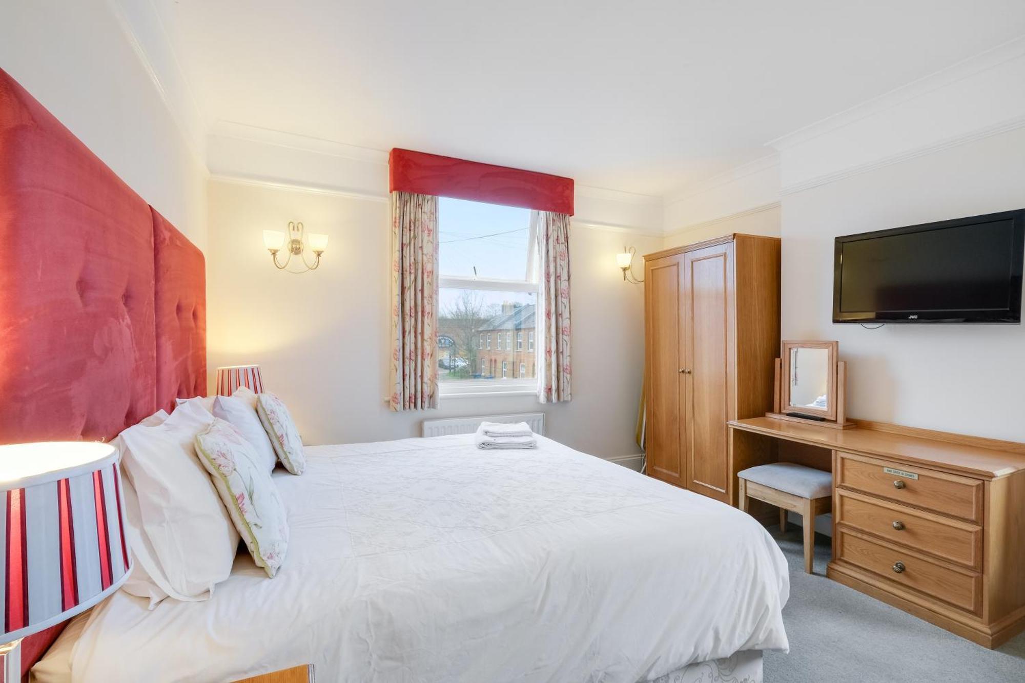 Charles House - Windsor Castle Hotel Eksteriør billede