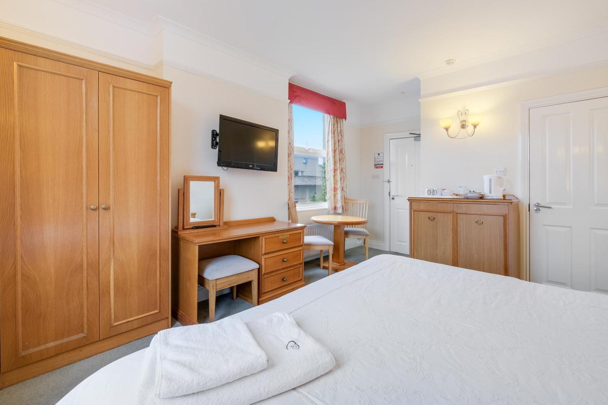 Charles House - Windsor Castle Hotel Eksteriør billede