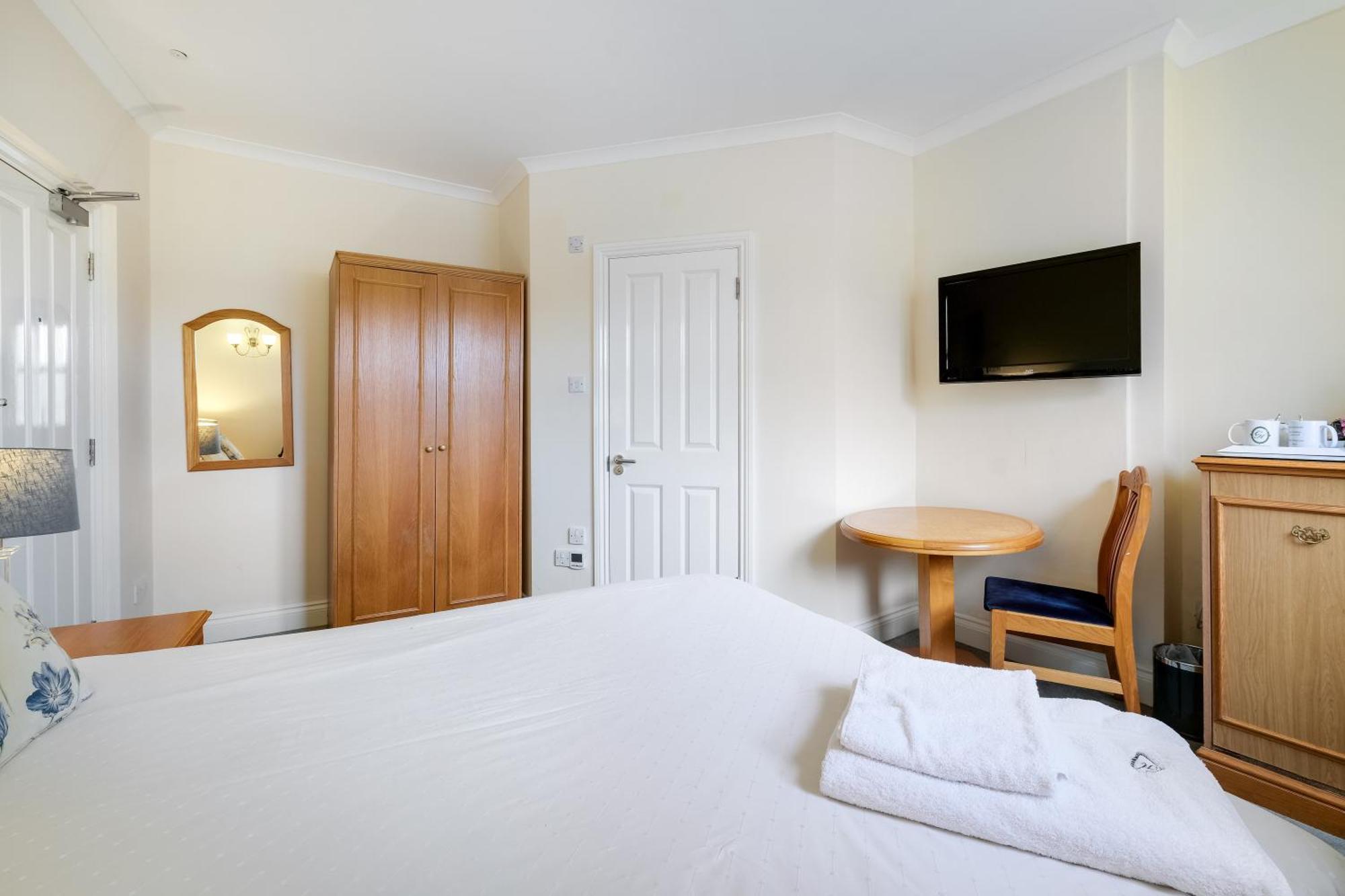 Charles House - Windsor Castle Hotel Eksteriør billede