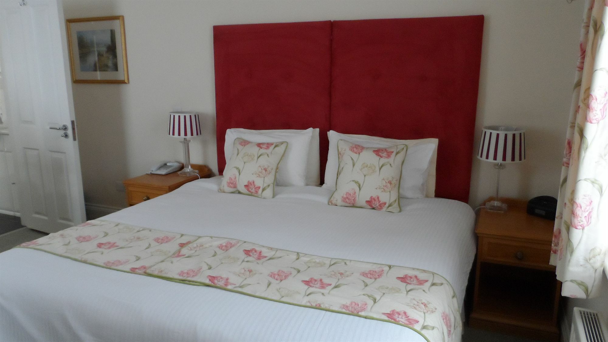Charles House - Windsor Castle Hotel Eksteriør billede